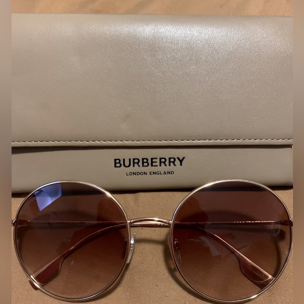 Burberry Pippa Circle Sunglasses